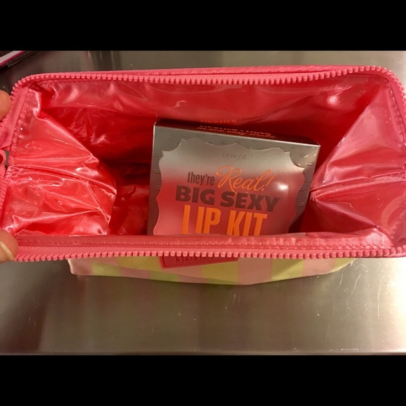 Benefit Bundle - Picture 6 of 6